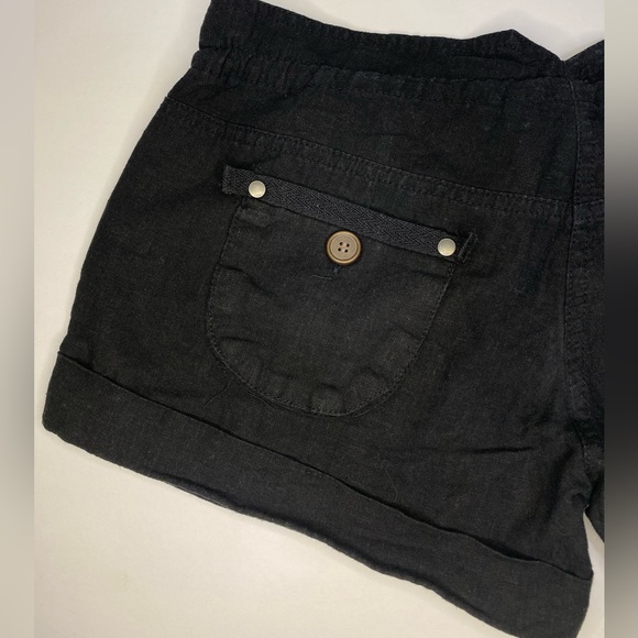 Max Rave Linen Shorts - Picture 11 of 13